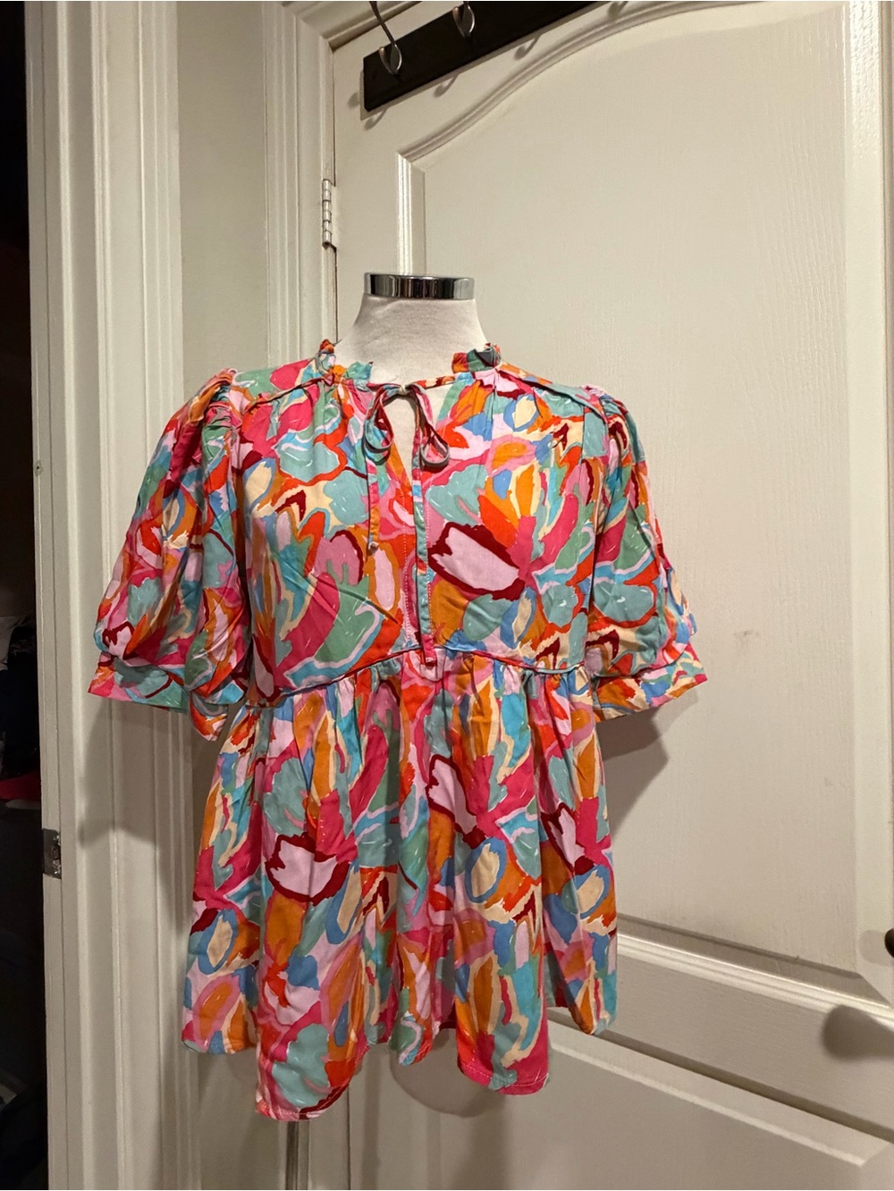 Umgee Multicolor Floral Puff-Sleeve Tie-Neck Blouse